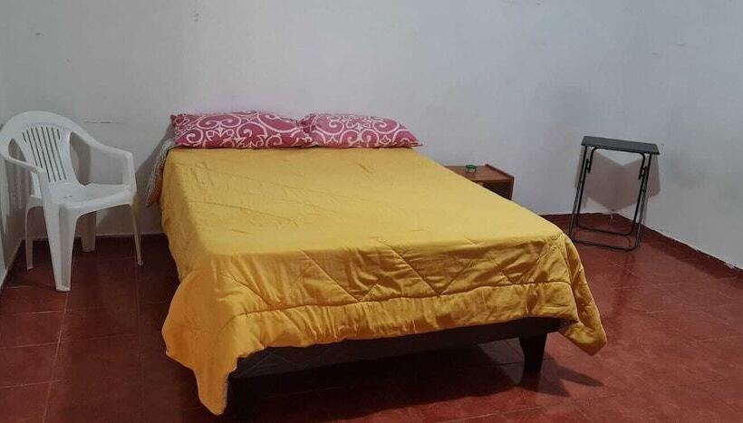 ホテル Hostal Rancho Checar