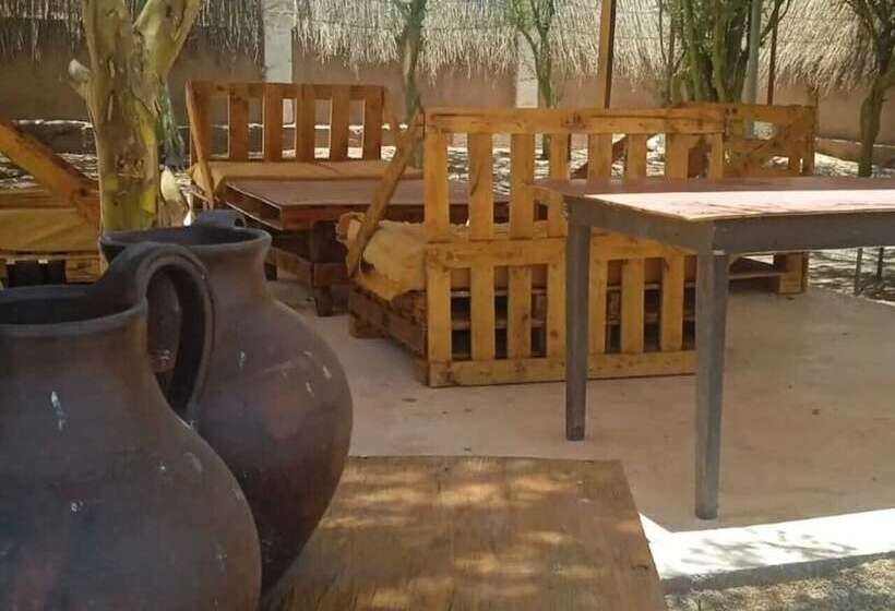 ホテル Hostal Rancho Checar