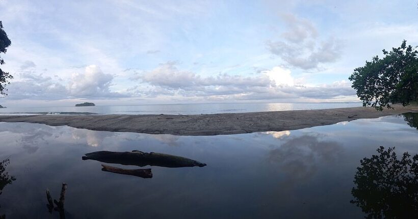 酒店 Las Rocas Village Eco