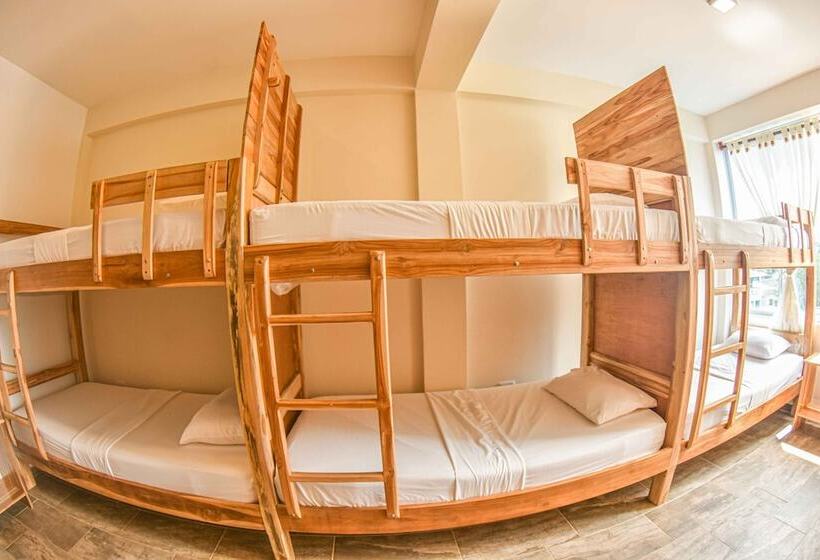 فندق Merakai Hostel Rincon Del Mar