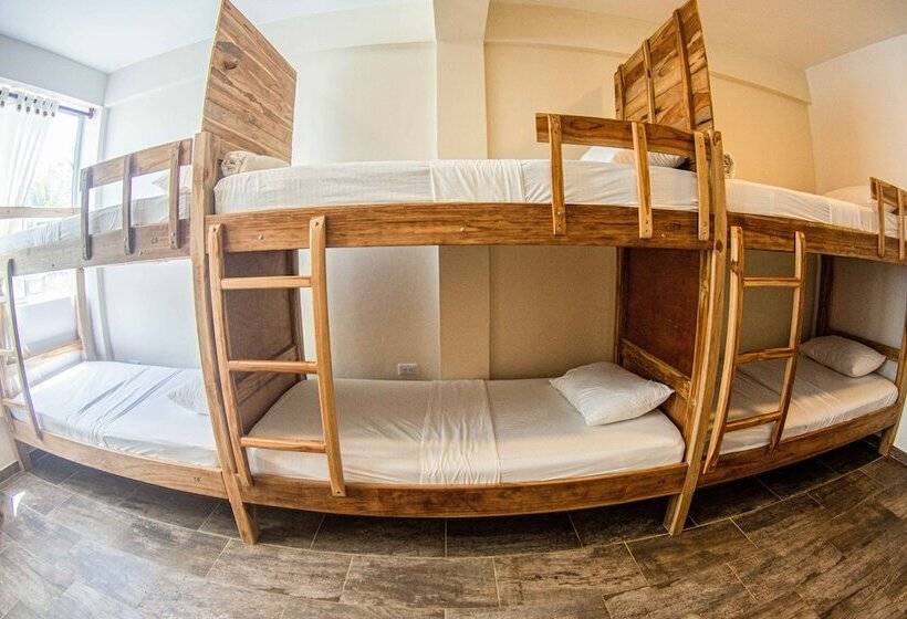 فندق Merakai Hostel Rincon Del Mar