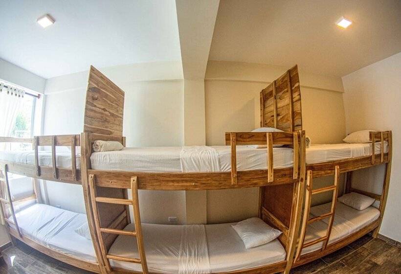 هتل Merakai Hostel Rincon Del Mar