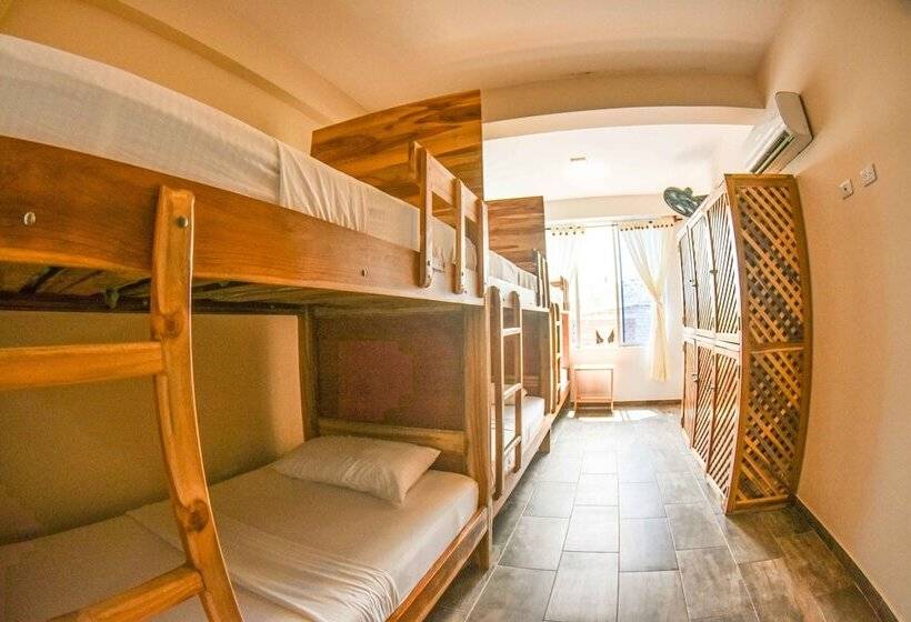 فندق Merakai Hostel Rincon Del Mar