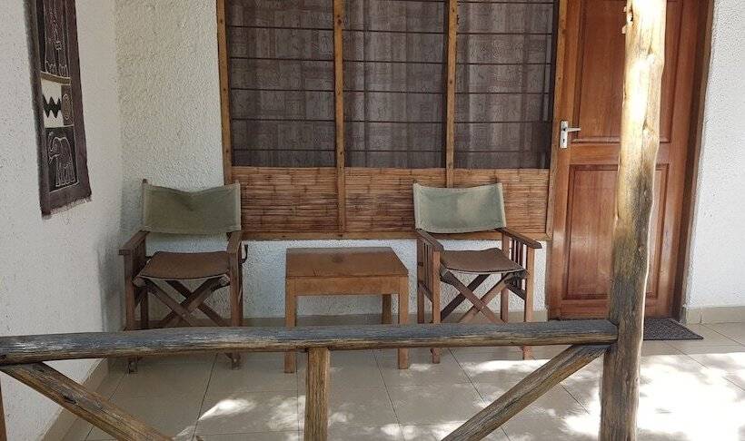 Отель Meru Mbega Lodge