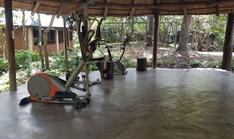 Отель Meru Mbega Lodge