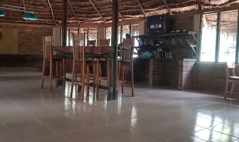 Отель Meru Mbega Lodge