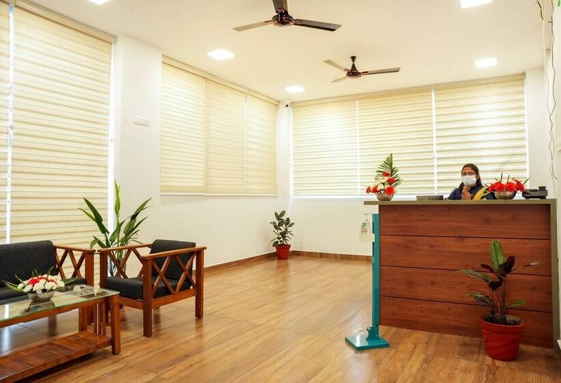 Отель Misty Range Resorts