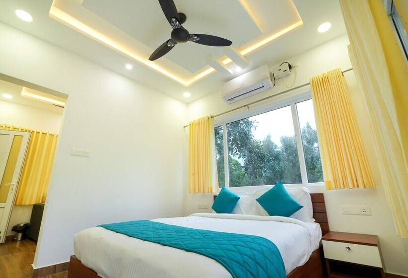 Отель Misty Range Resorts