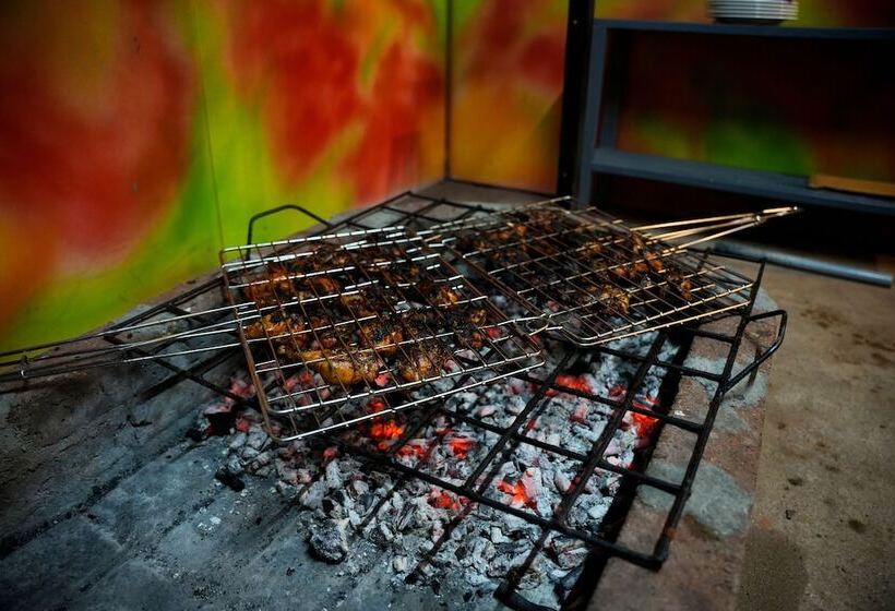 Отель Misty Range Resorts