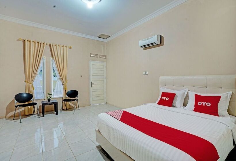 Отель Mutiara Homestay Syariah By Oyo