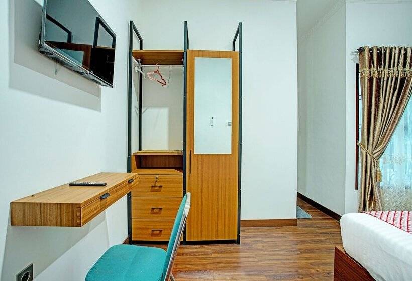 호텔 Capital O 92990 Nena Kostel Syariah