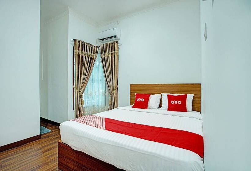 호텔 Capital O 92990 Nena Kostel Syariah