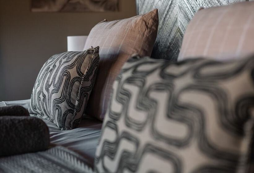 Отель Nsala Wilderness Camp