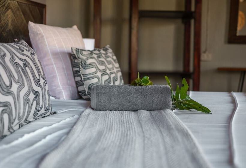 Отель Nsala Wilderness Camp