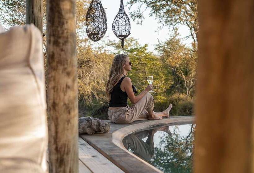 Отель Nsala Wilderness Camp