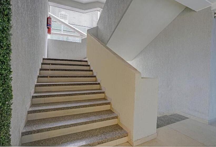 فندق Oyo Flagship The Crown