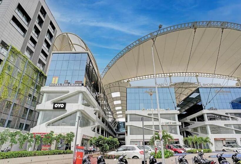 فندق Oyo Flagship The Crown