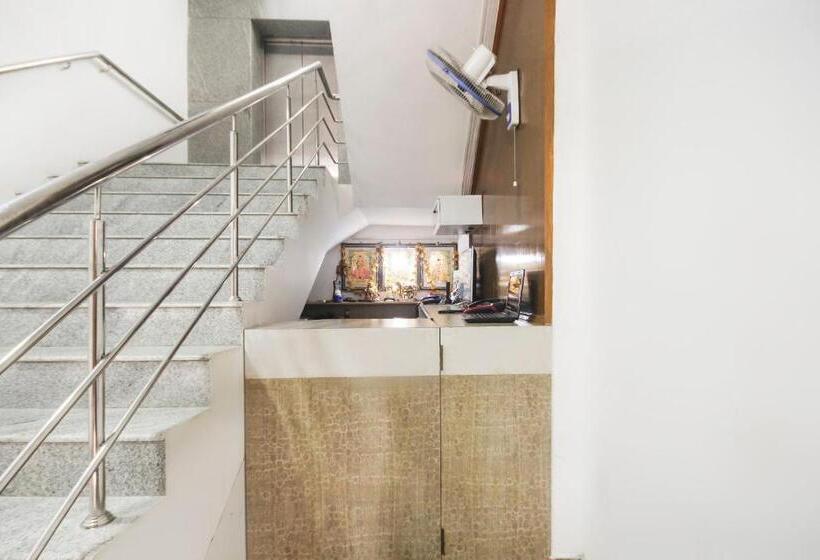 酒店 Oyo R.k.s Sampath Lakshmi Lodge