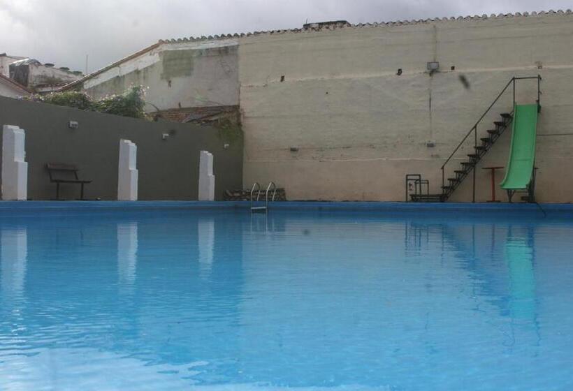 Отель Palmas Del Lago