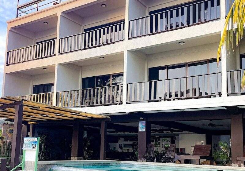 فندق Papaya Surf Garden