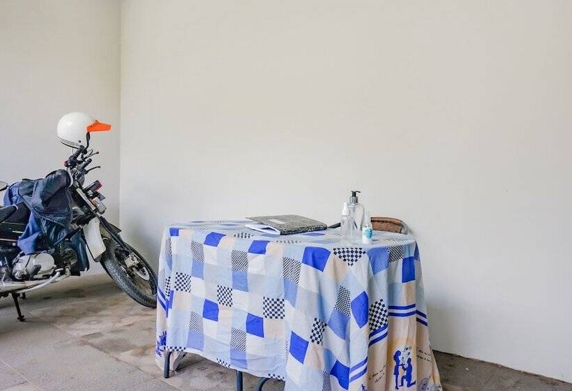 Отель Pendowo Limo By Oyo