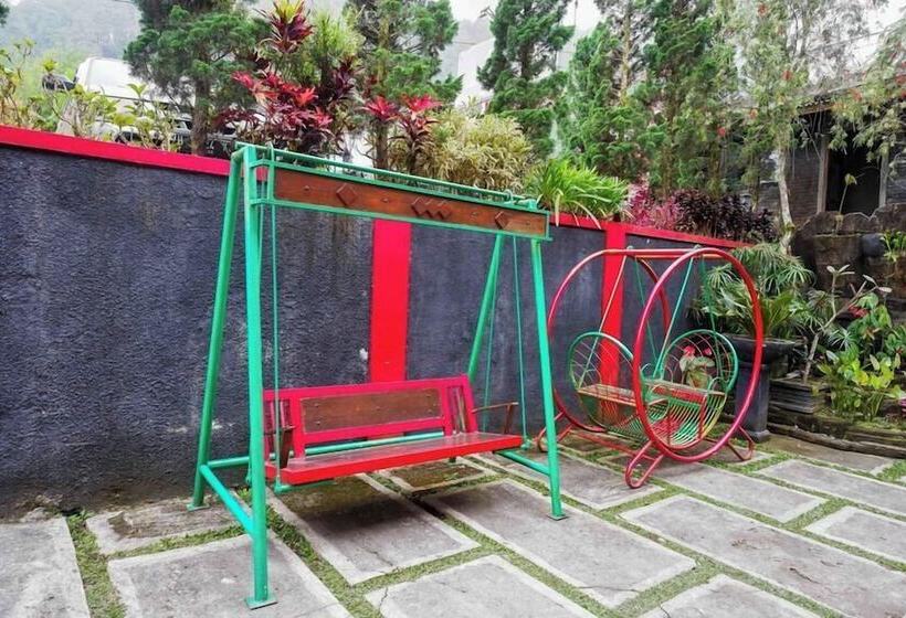 Отель Red Chilies Hill