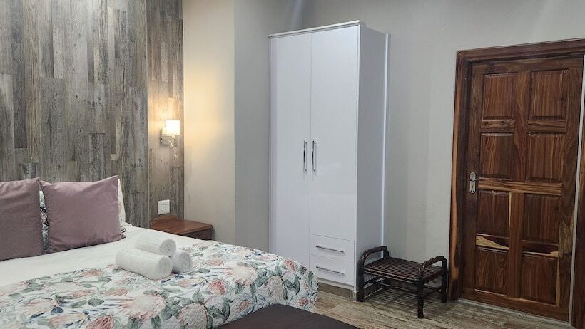 ホテル Rosewood Country Lodge