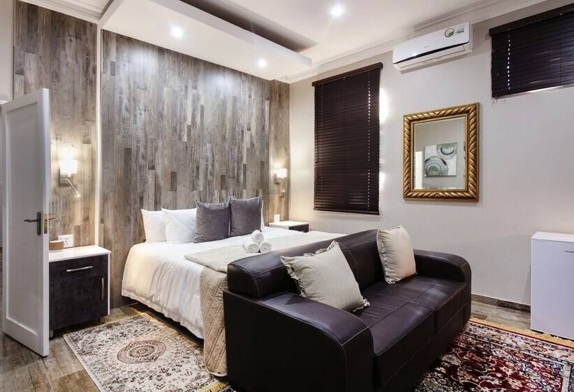 ホテル Rosewood Country Lodge