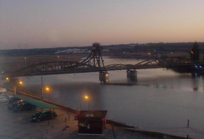 בית מלון כפרי Salatia