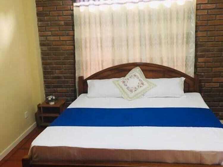 فندق Serene Inn Kandana