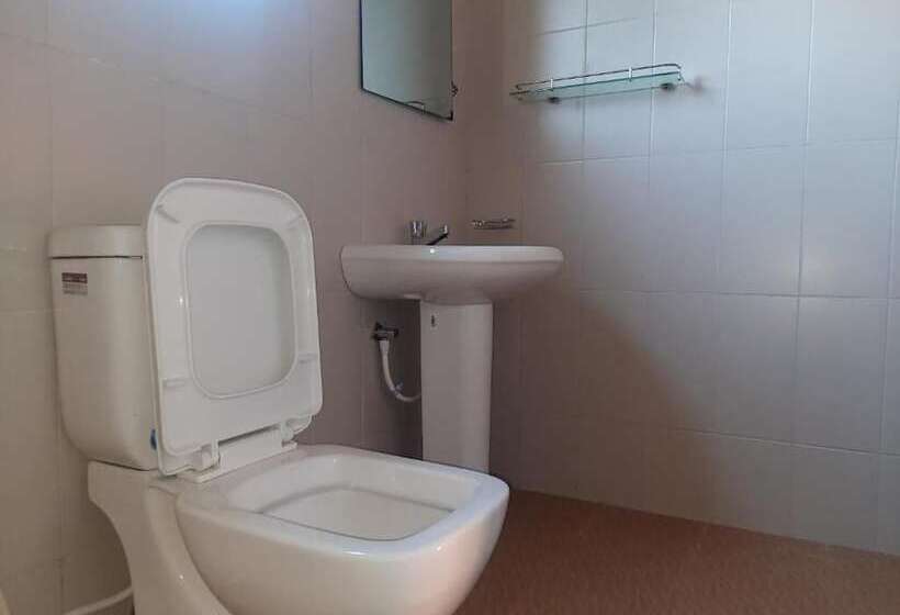호텔 Serene Inn Kandana