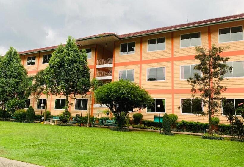 ホテル Somrudee Resort