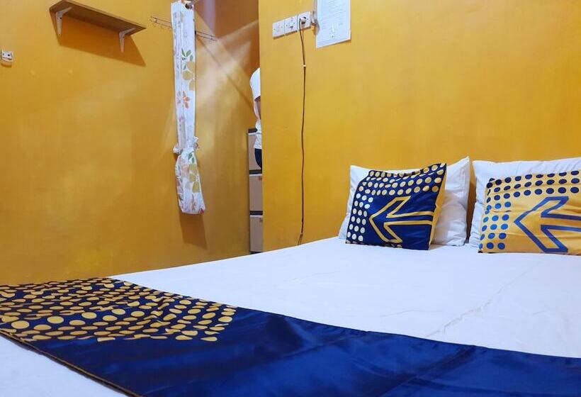 酒店 Spot On 92857 Kos Haji Jakfar Syariahnearpancoran Mas 25