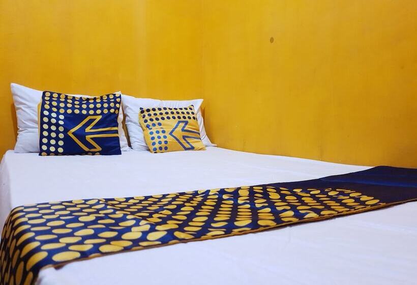 酒店 Spot On 92857 Kos Haji Jakfar Syariahnearpancoran Mas 25