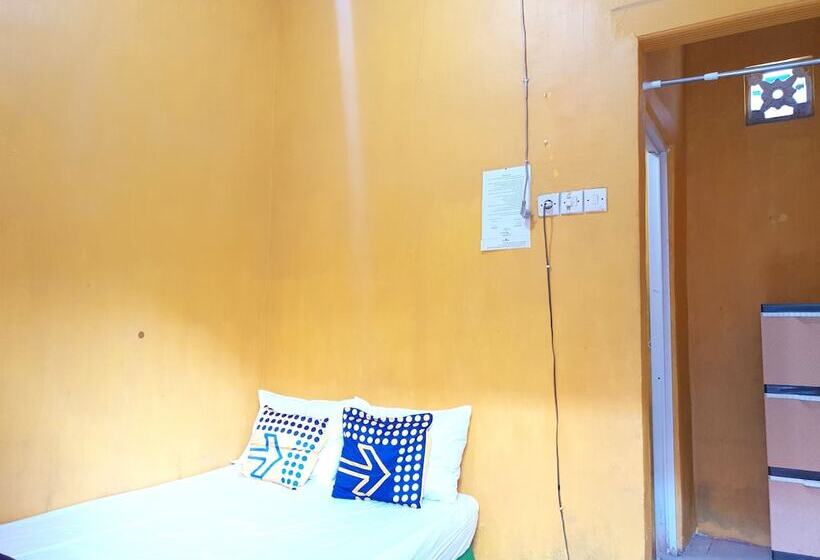 酒店 Spot On 92857 Kos Haji Jakfar Syariahnearpancoran Mas 25