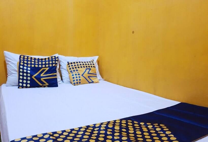 酒店 Spot On 92857 Kos Haji Jakfar Syariahnearpancoran Mas 25