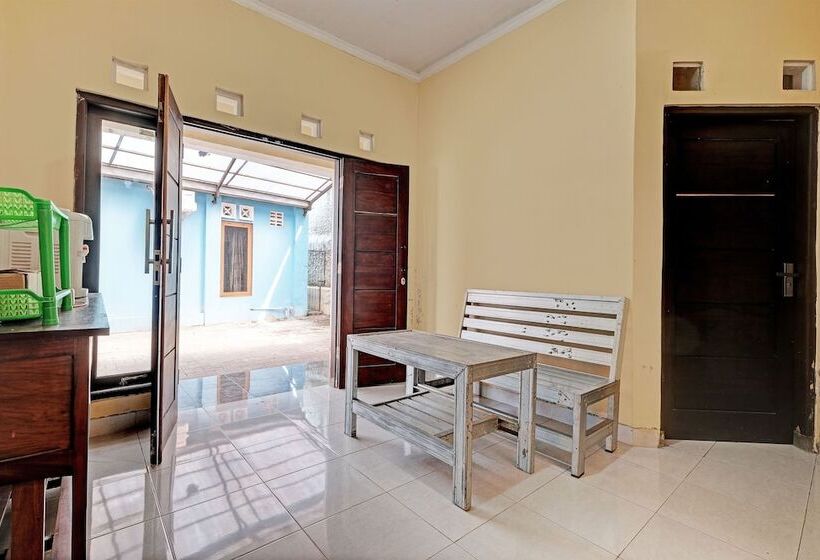 Hotel Spot On 92934 Nusantara Syariah