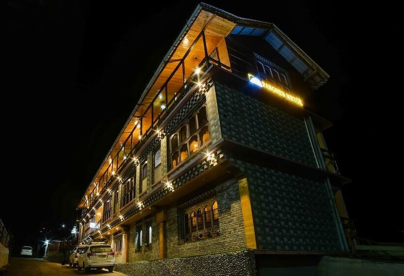 酒店 Summit Panghen Metok