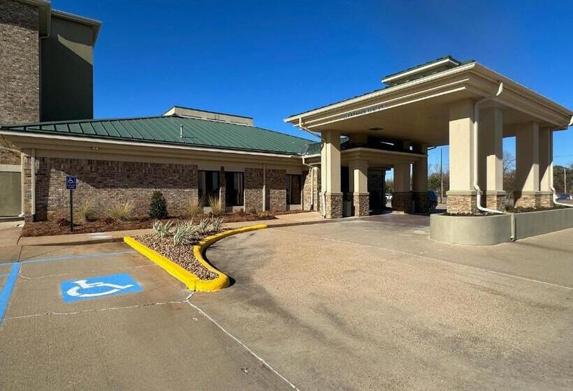 هتل Super 8 By Wyndham Alexandria La