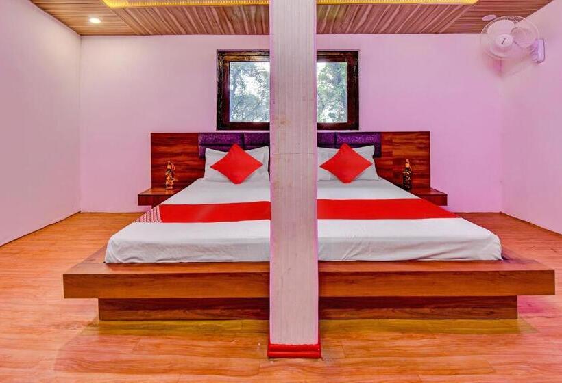 בית מלון כפרי Super Oyo Flagship Alpine Homestay