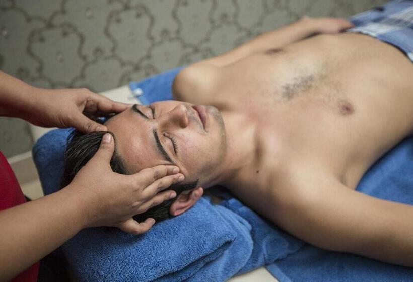 هتل Teymur Continental