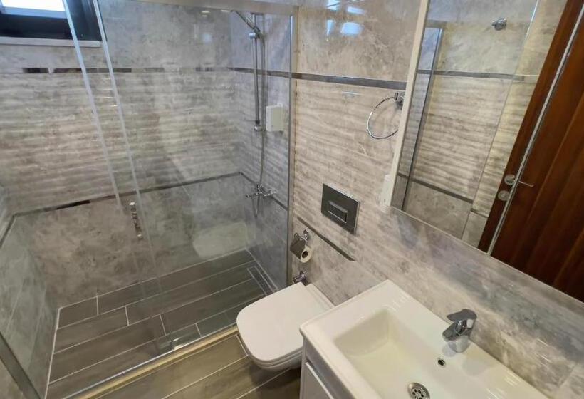 هتل The Lavington