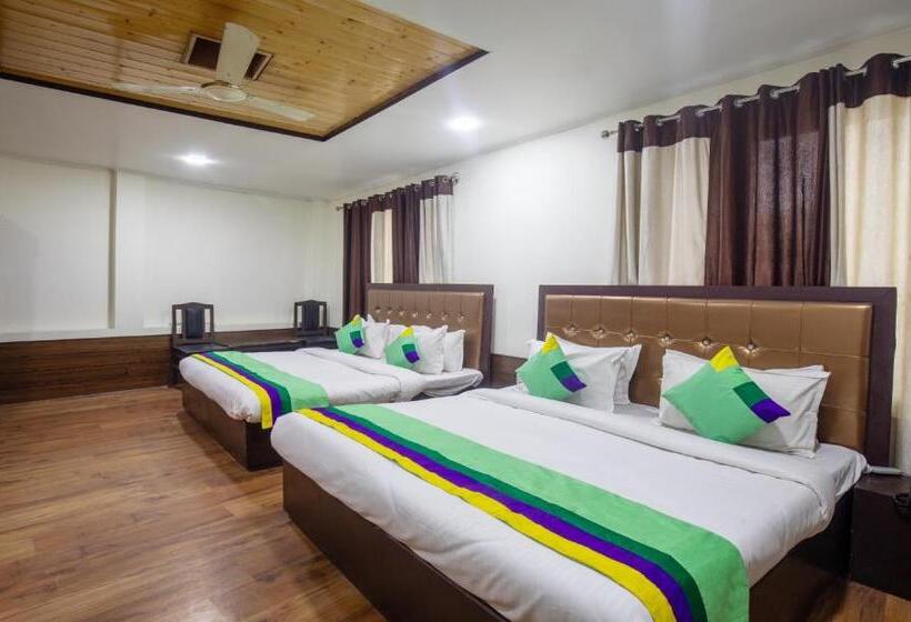 Fabhotel Prime Royal Park