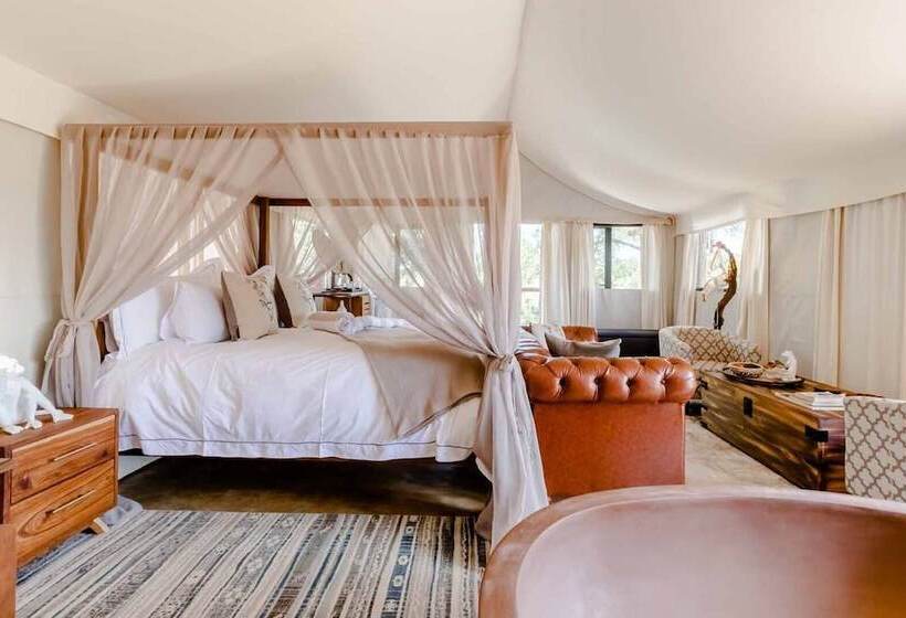 בית מלון כפרי Umkumbe Bush Lodge   Luxury Tented Camp