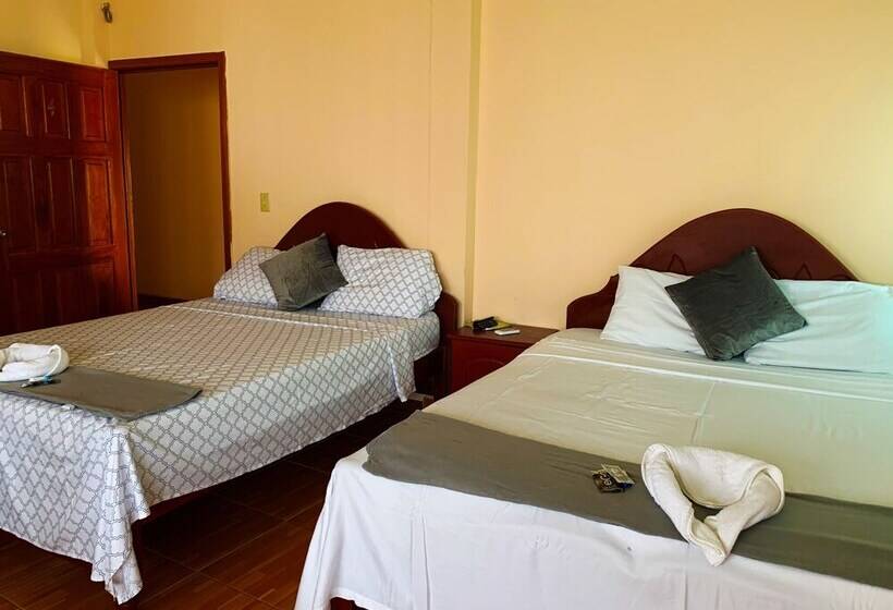 Hotel Y Restaurante La Perla