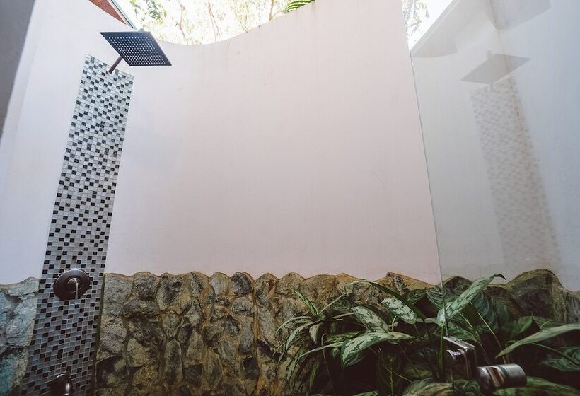 Iluminar Beachfront Suite