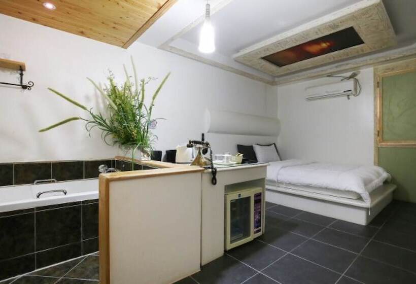 Jincheon The Wizard Of Oz Motel