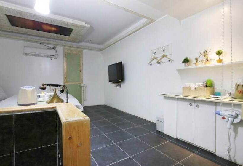 Jincheon The Wizard Of Oz Motel