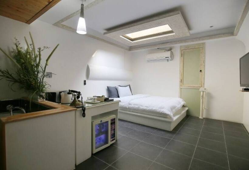 Jincheon The Wizard Of Oz Motel