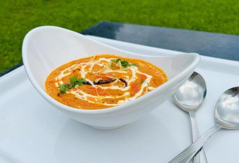 Krishna Garden Hotel & Restaurant